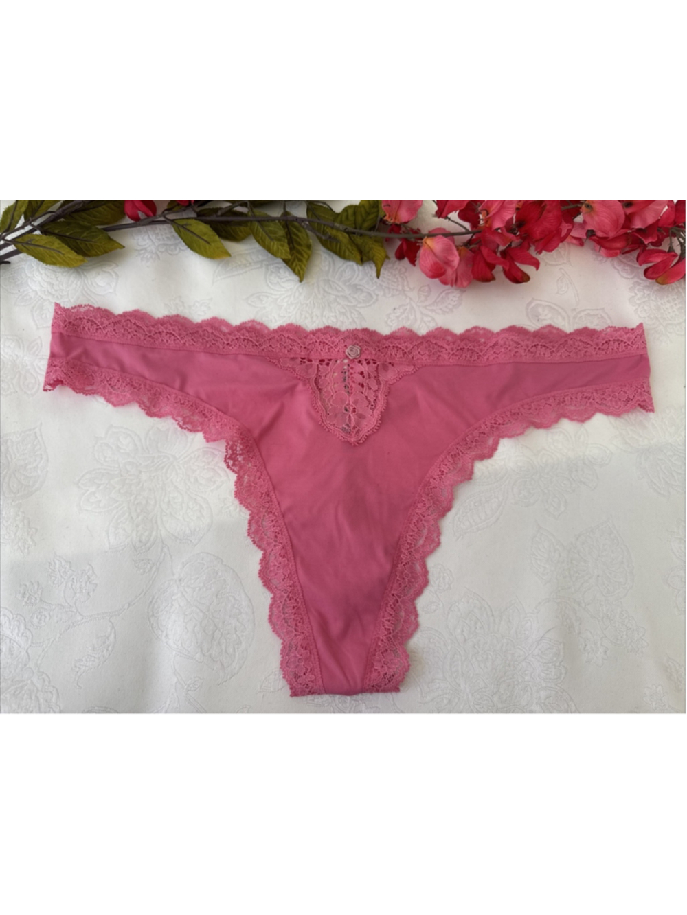 VICTORIA'S SECRET XL PINK SILKY W LACE PINK ROSETTE STRING THONG PANTIES NWT